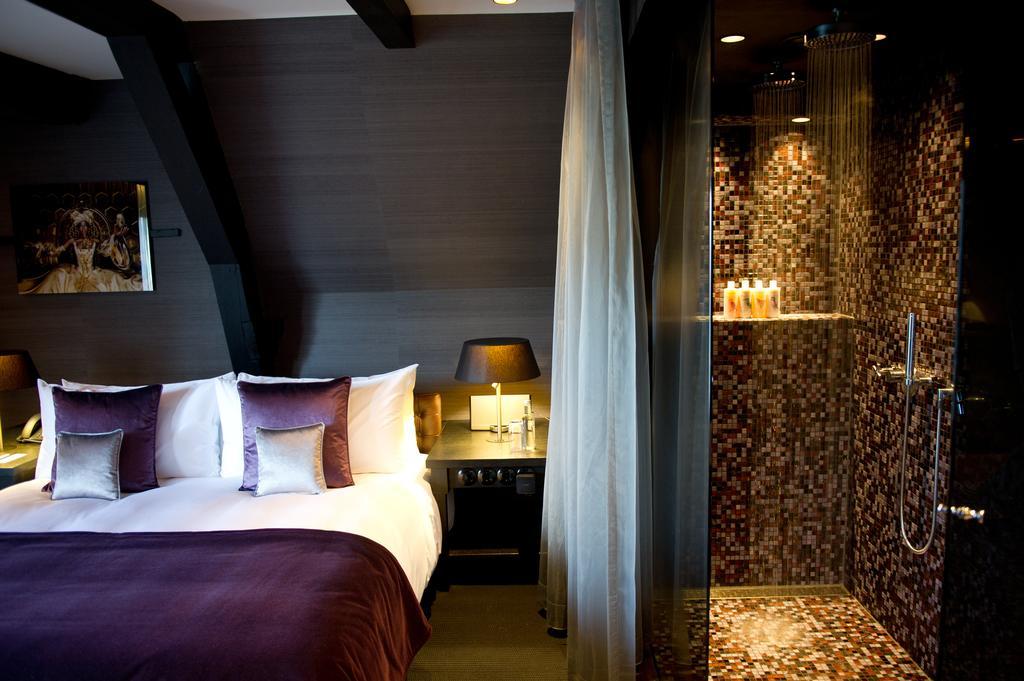 Executive Suite,280479513:JPEG