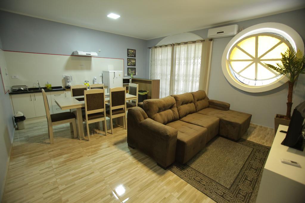 Apartamento con vistas a la piscina