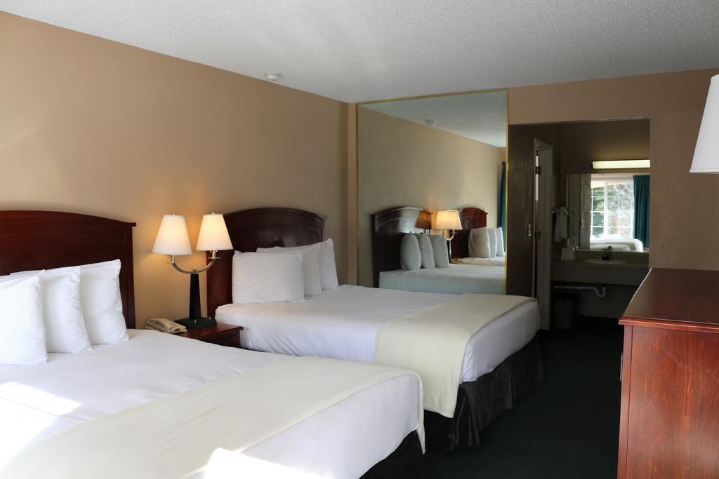 Double Queen Room Non Smoking