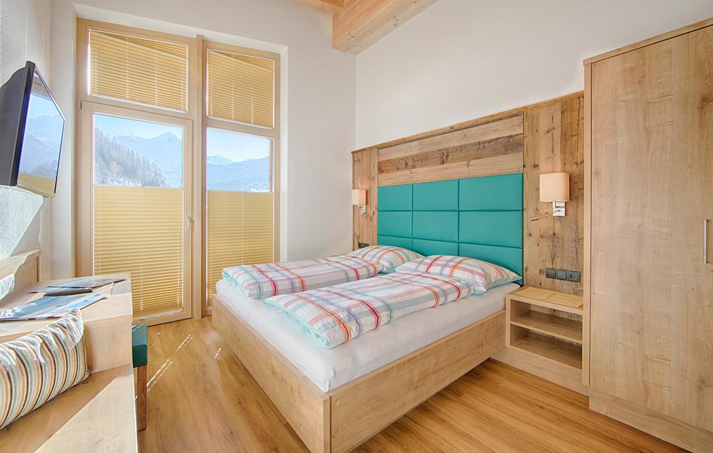 Two-Bedroom Apartment (4 Adults),363568390:JPEG