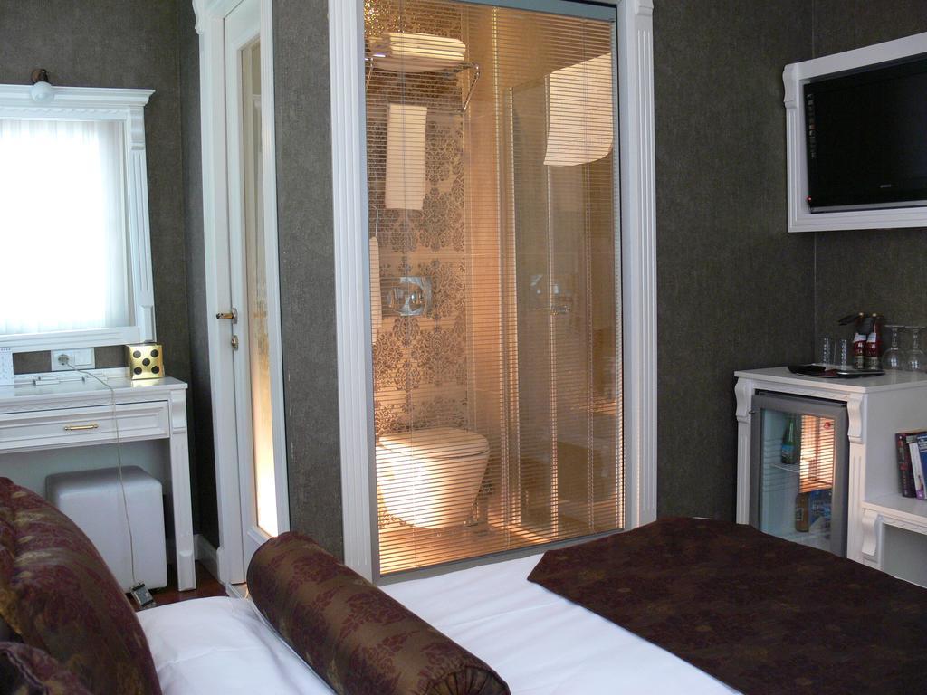 Tweepersoonskamer met 2 Aparte Bedden