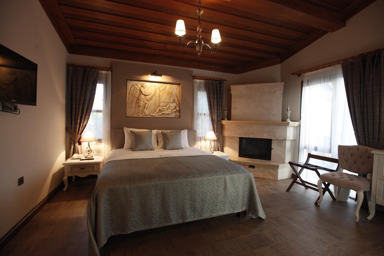 King Suite with Spa Bath