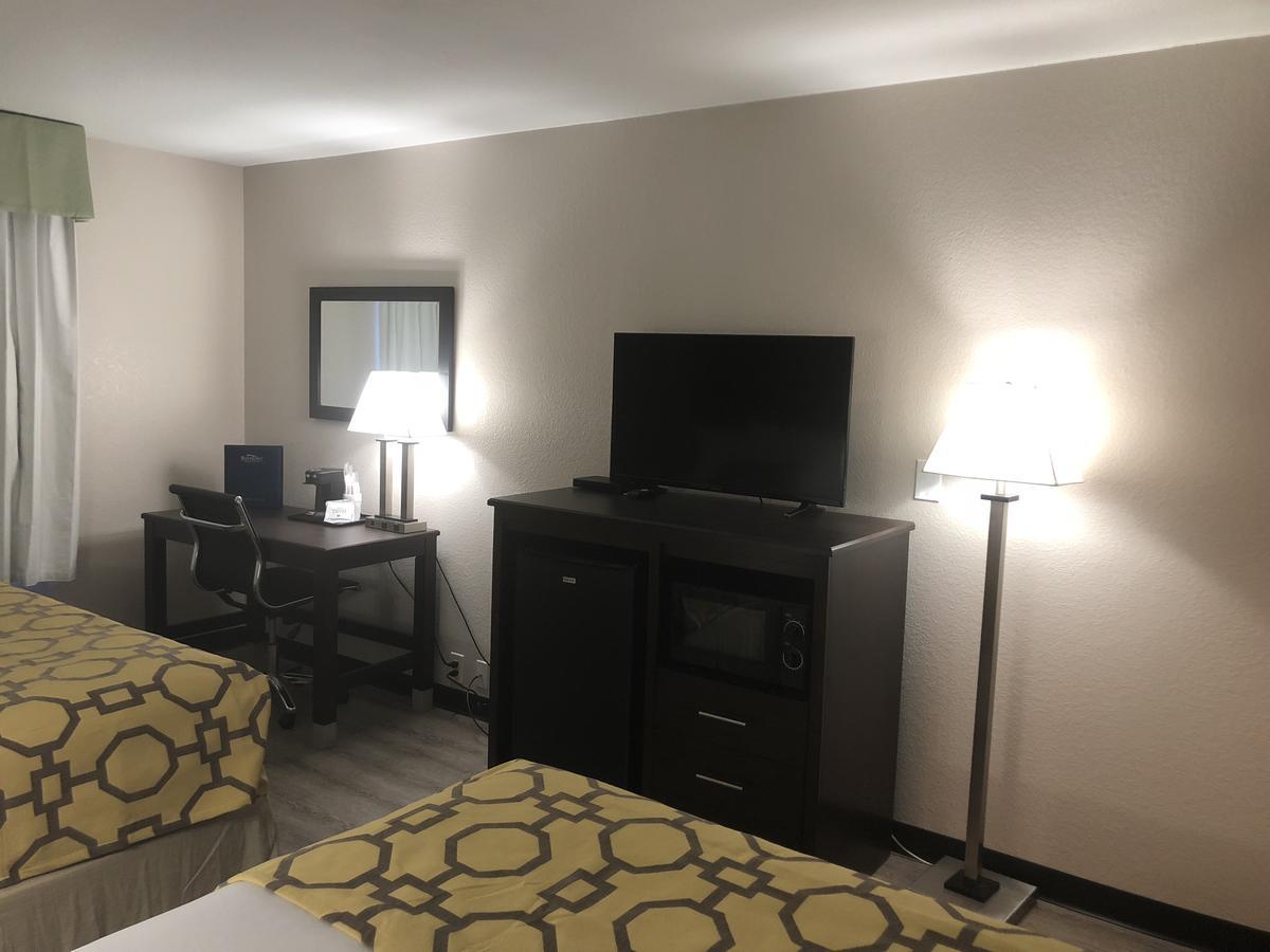 King Room - Non-Smoking