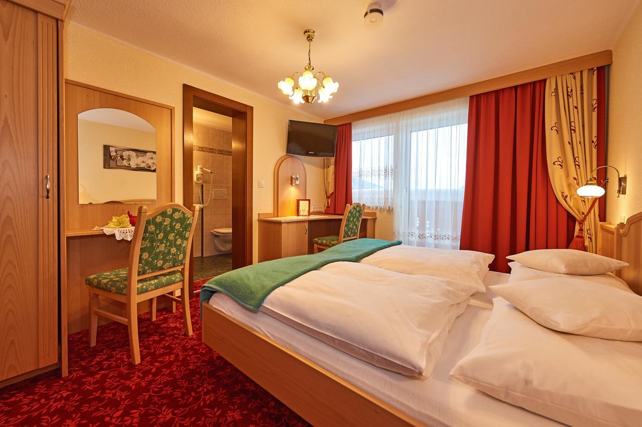 Double Room,549023970:JPEG