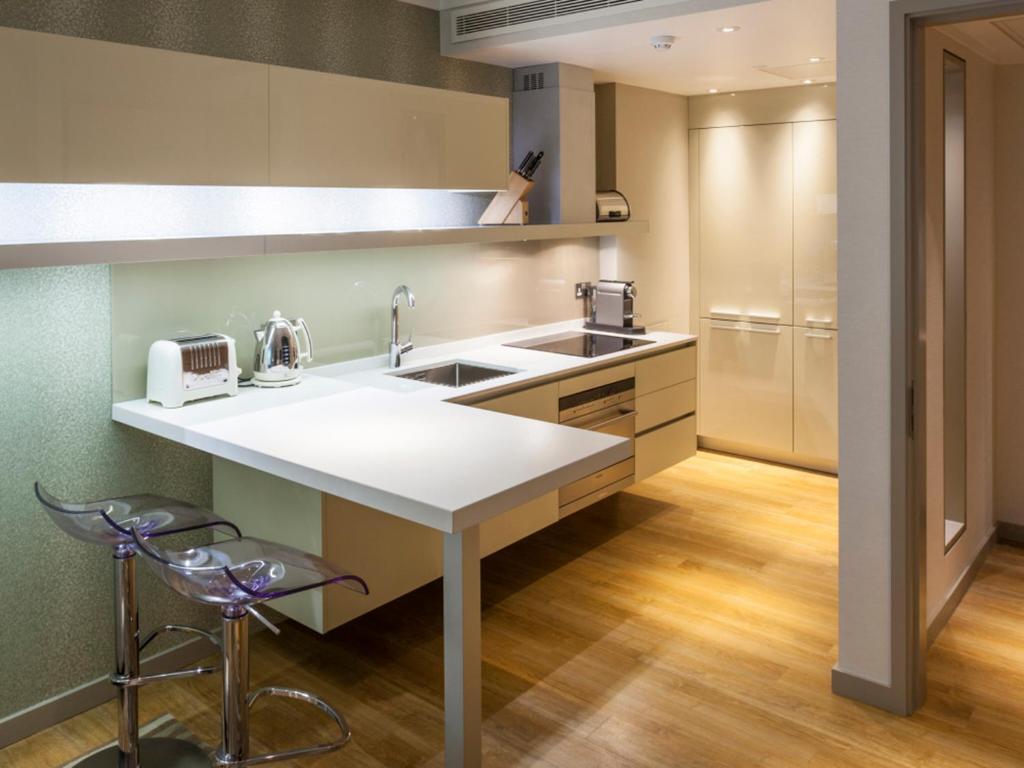 Luxury One-Bedroom Apartment Riverview