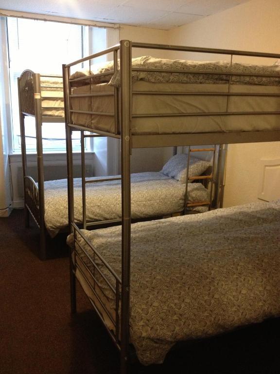 Bed 6-Bed Female Dormitory Room