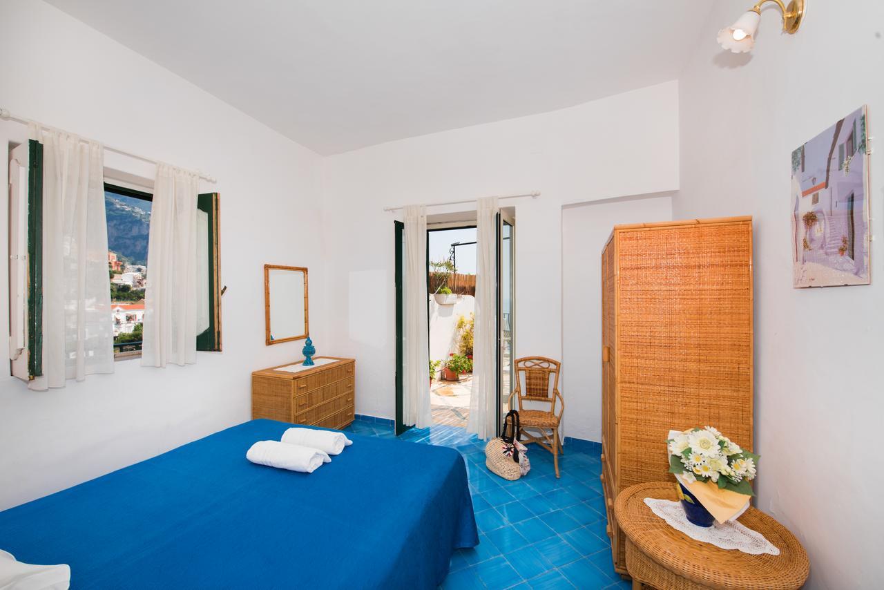 Doppelzimmer mit Balkon und Meerblick