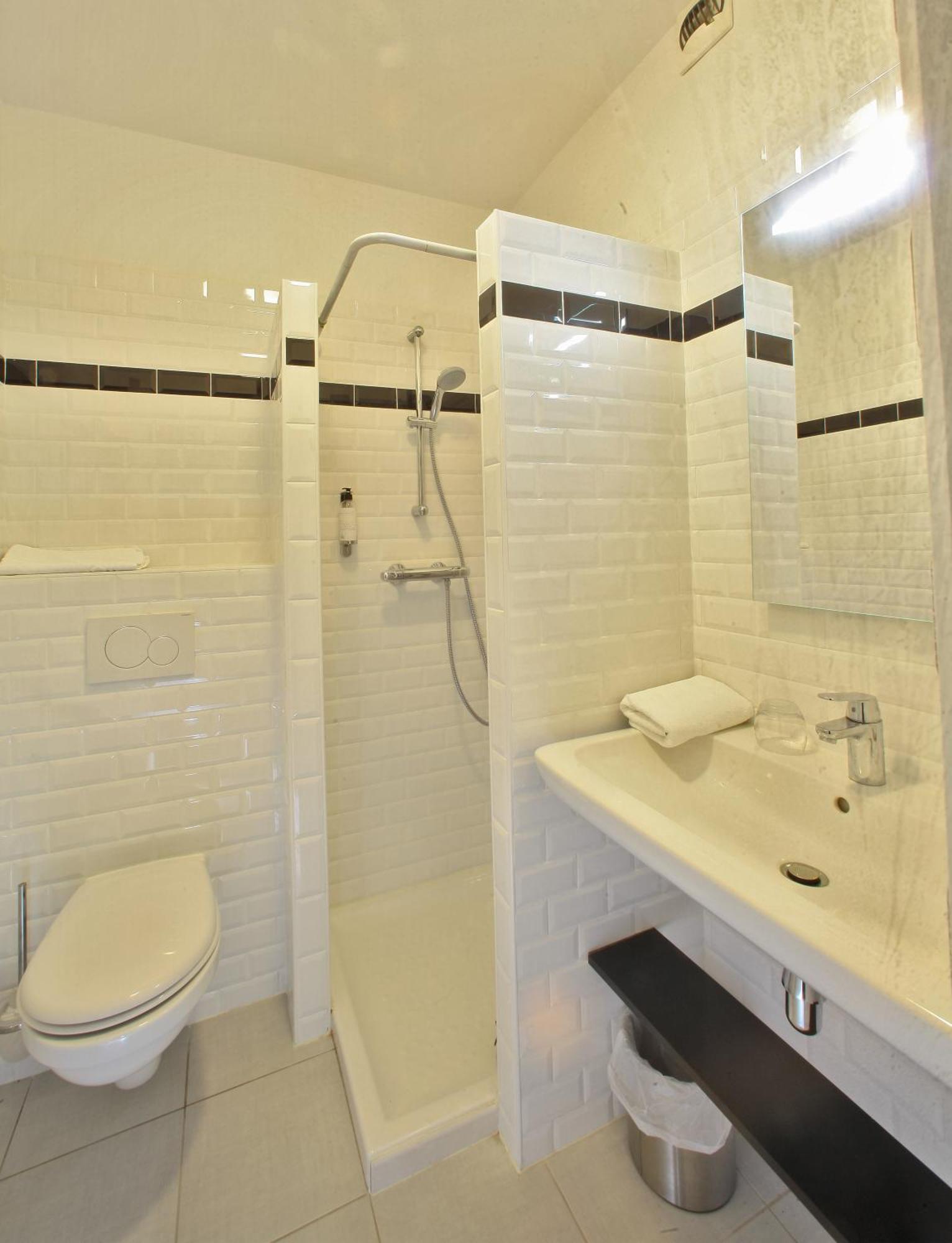Double Room with Shower - Valley View,416441271:JPEG