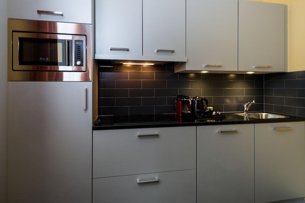 Superior Studio,339604330:JPEG