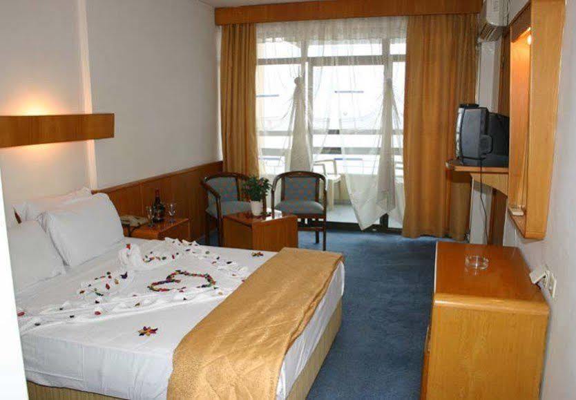 Chambre Double ou Lits Jumeaux - Vue sur Mer