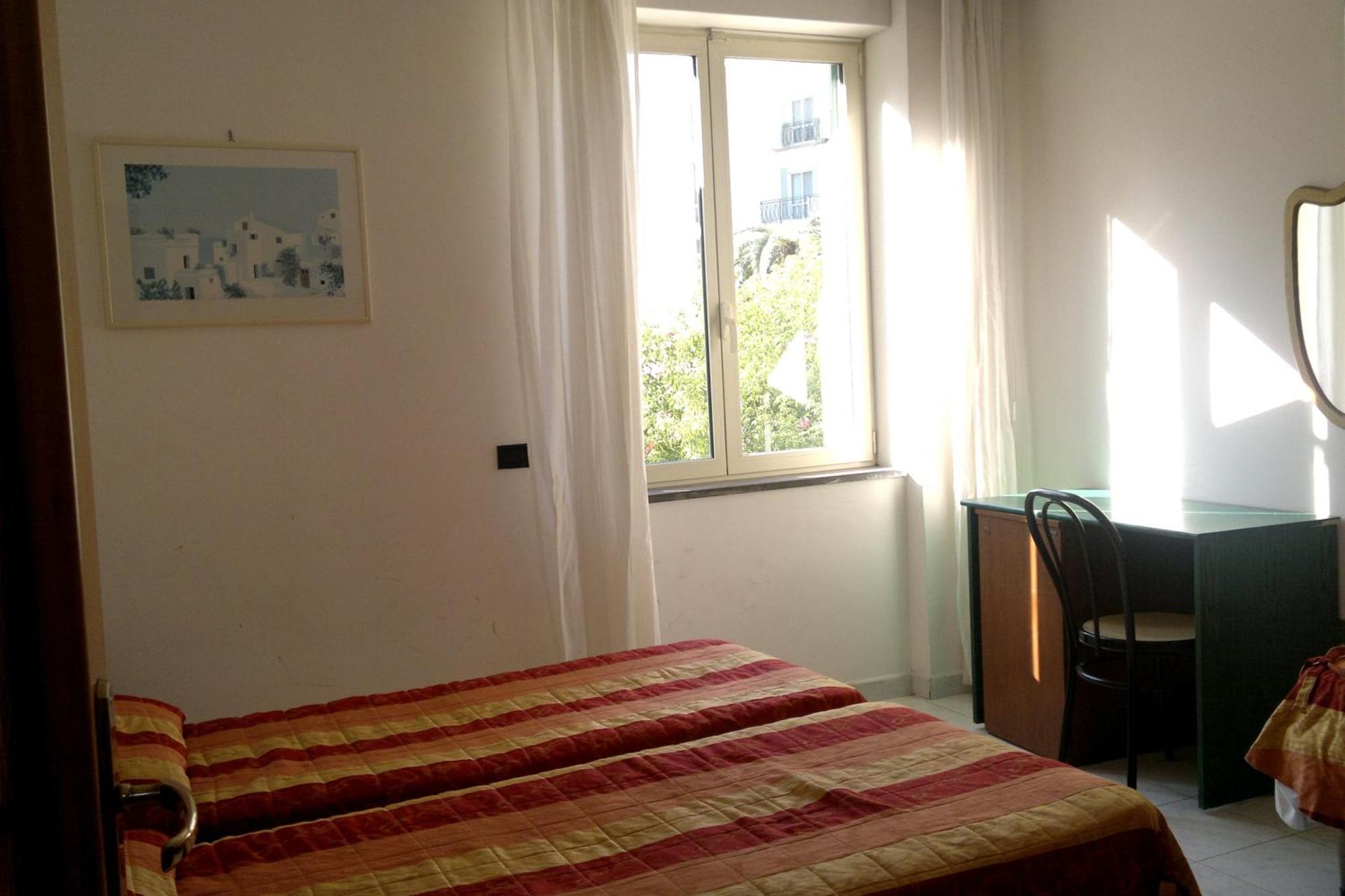 Quarto Duplo Econômico
