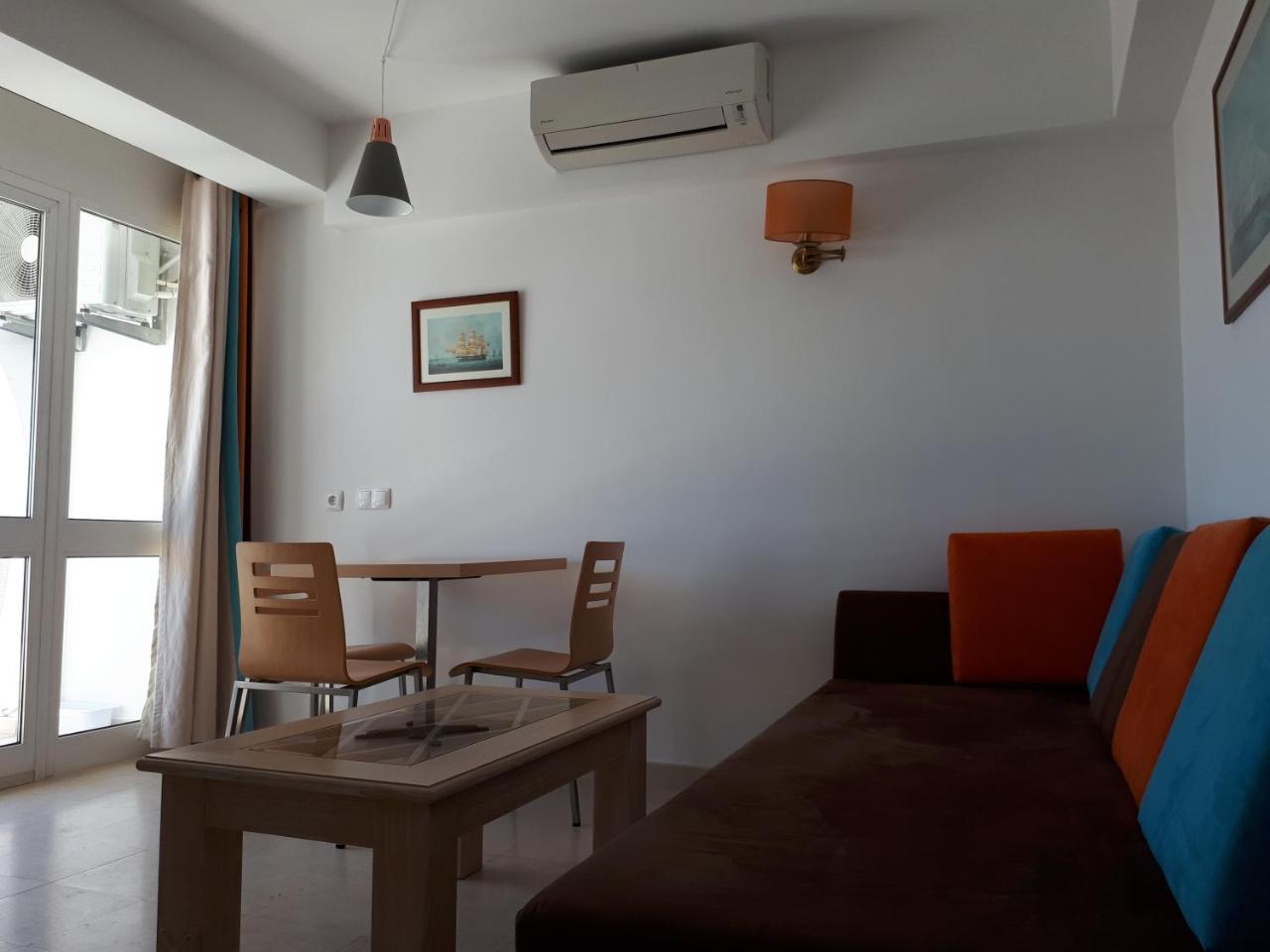 Studio Apartment with Sea View