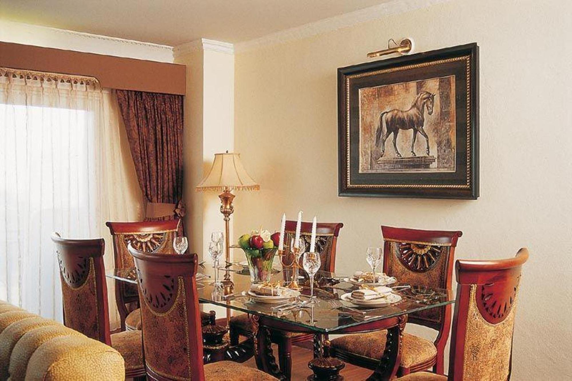 Deluxe Two-Bedroom Suite