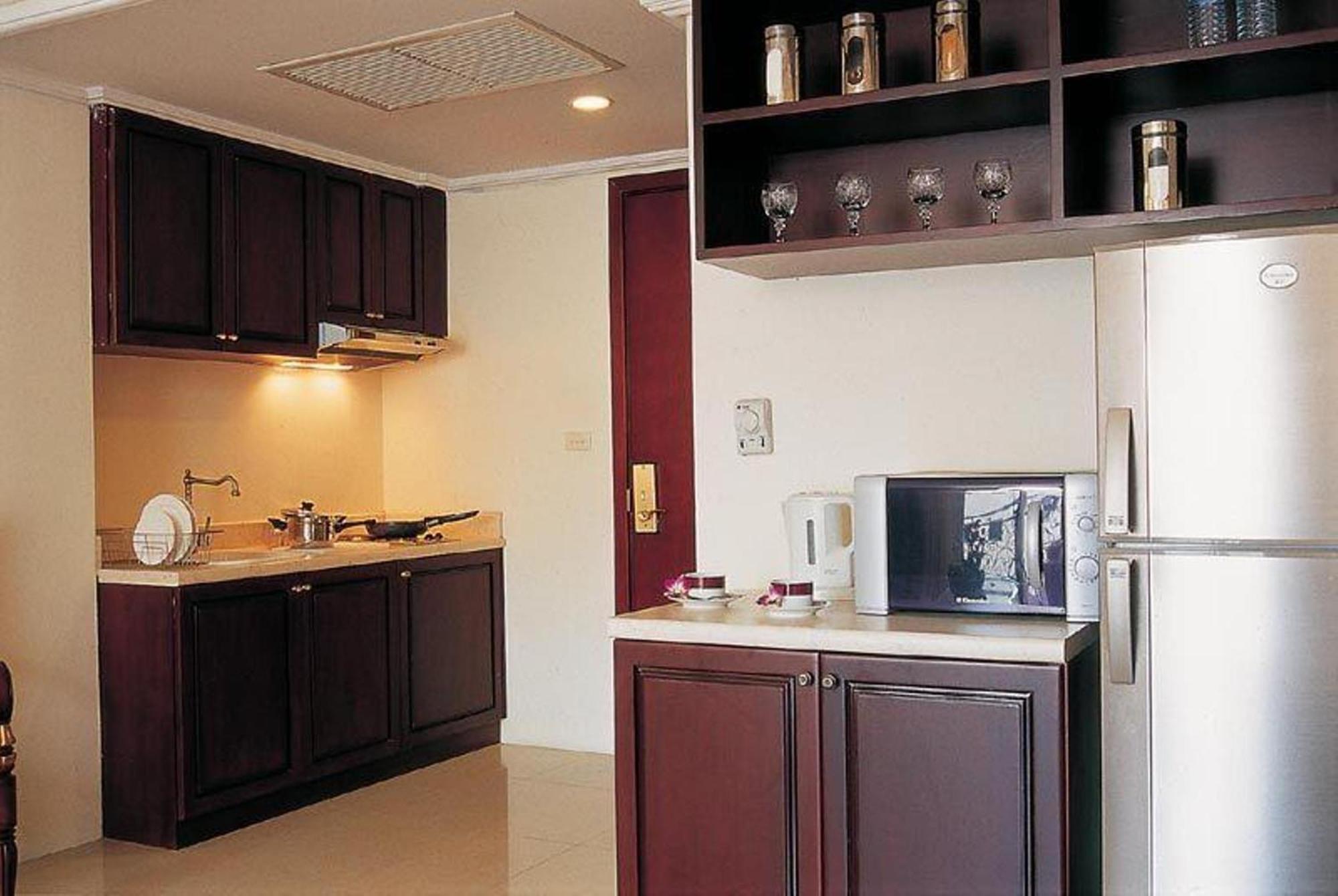 One-Bedroom Suite