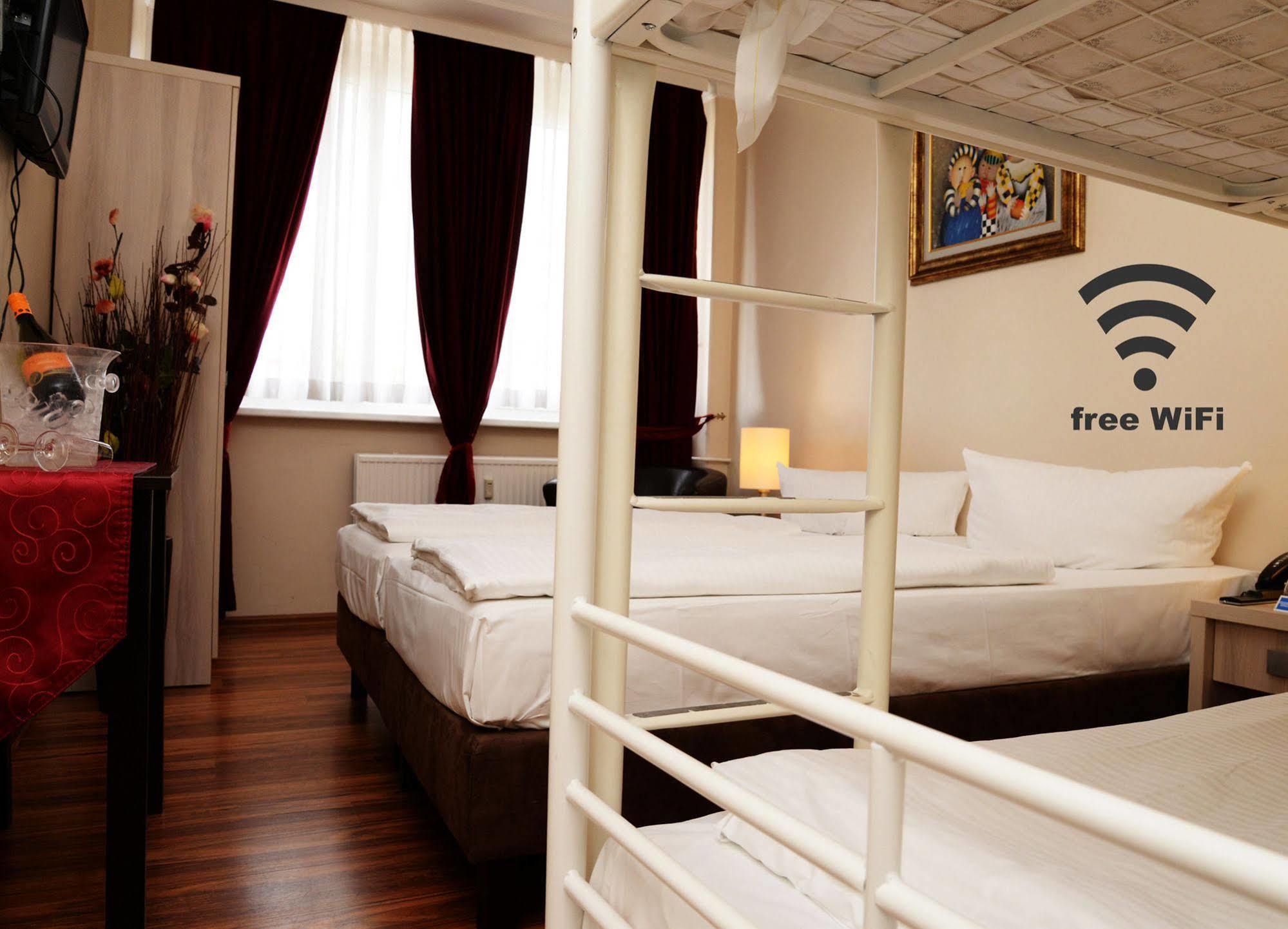 Chambre Familiale
