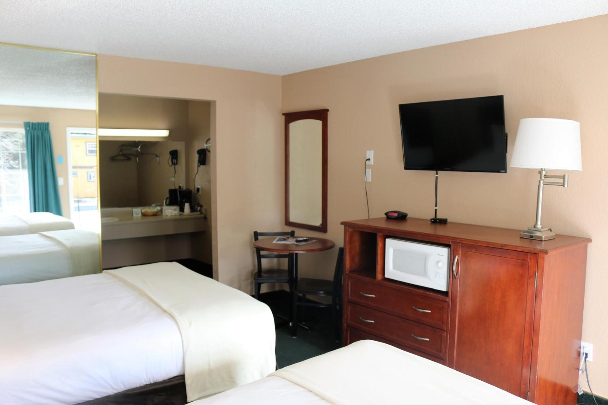 Double Queen Room Non Smoking