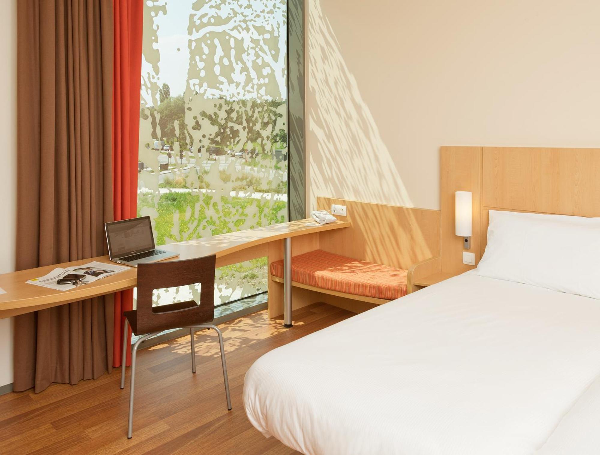 Double Room,943292404:JPEG
