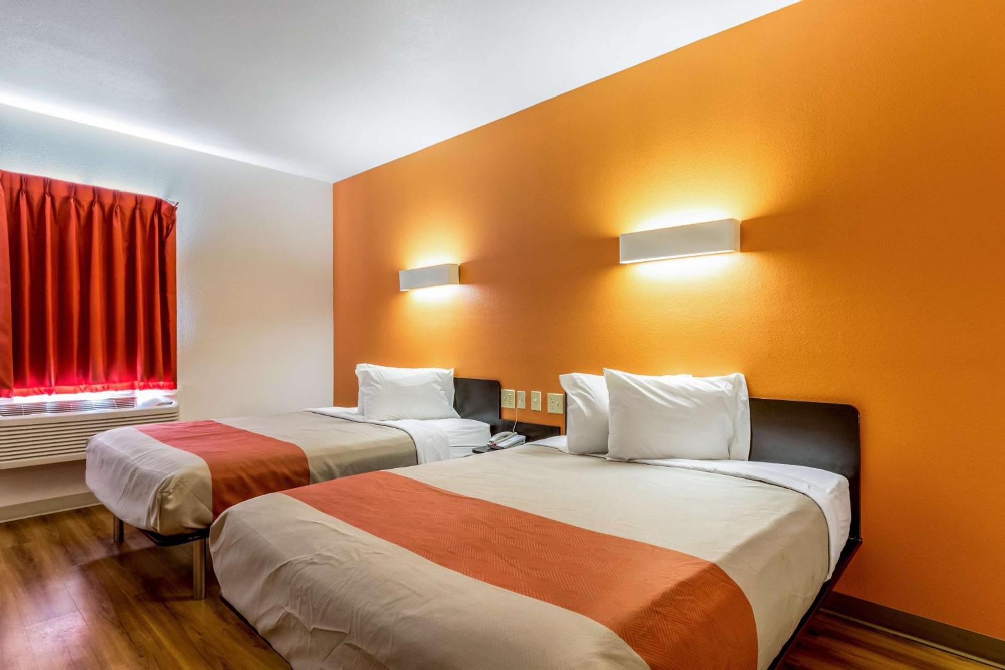 Queen Room Two Queen Beds Disability Access Non-Smoking