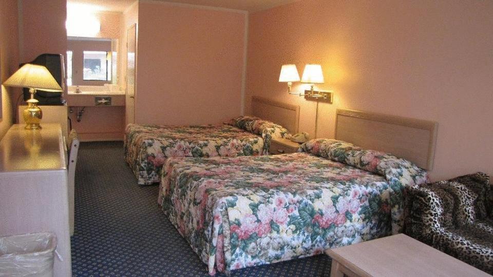 Deluxe King Room Two King Beds