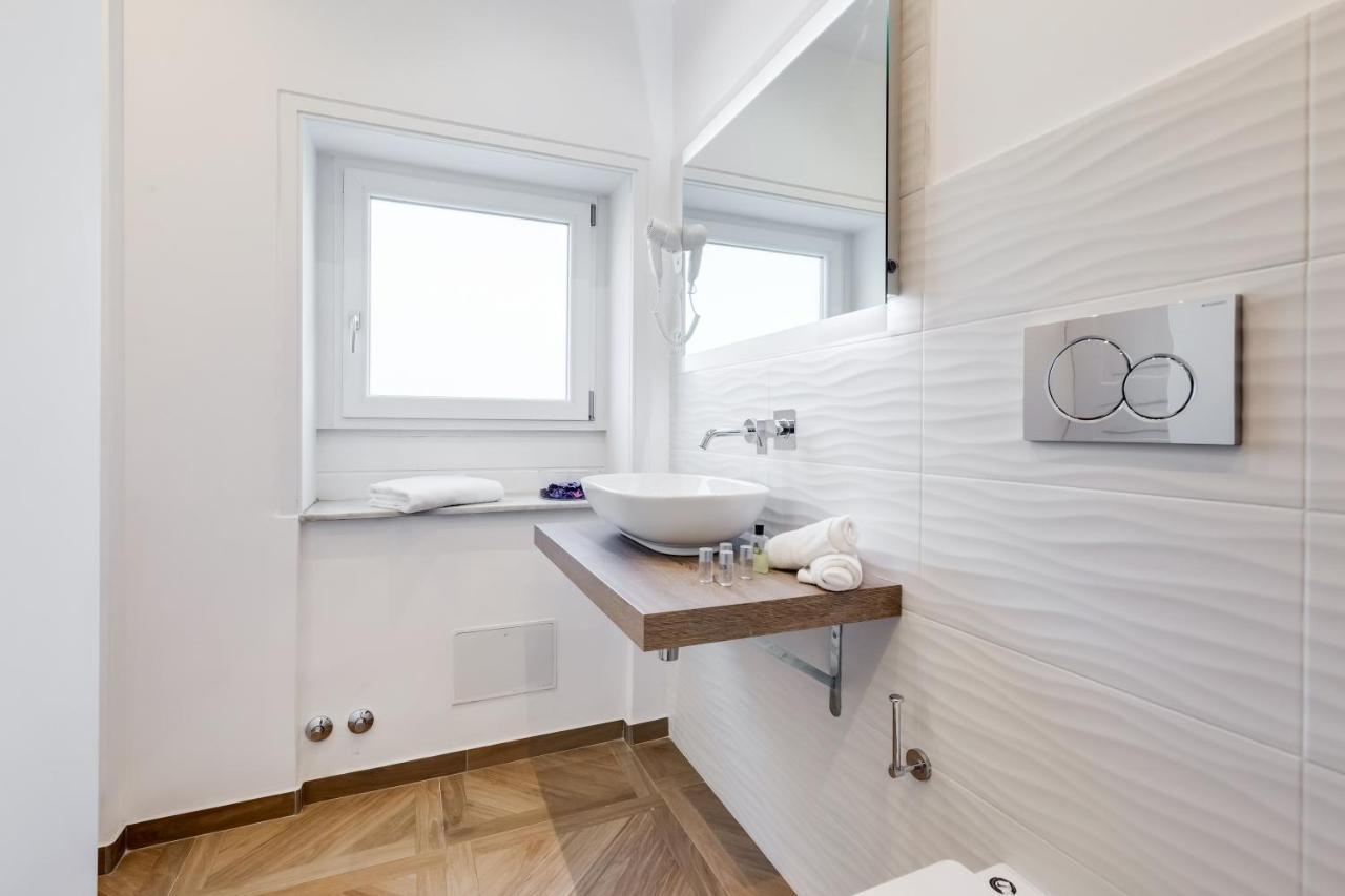 Standard Double Suite