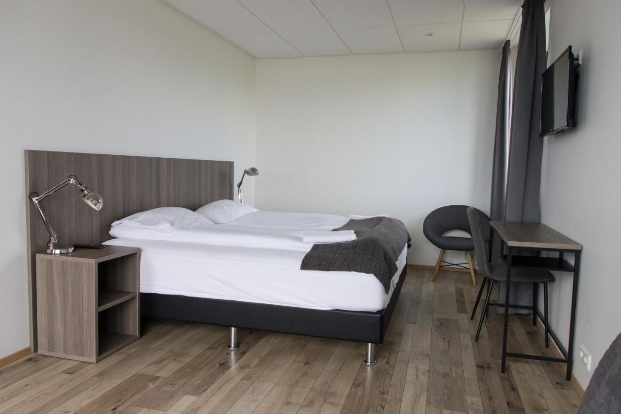 Double or Twin Room Private Bathroom