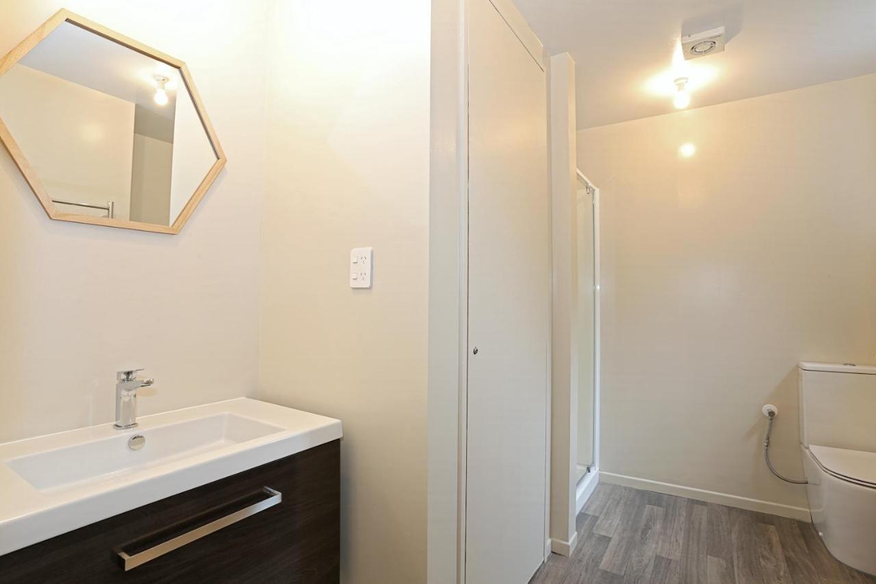 King Room Private Bathroom