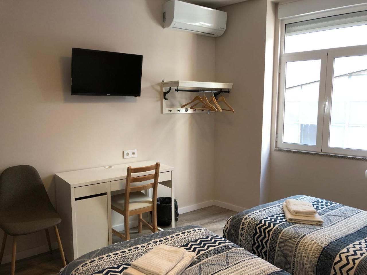 Twin Room Private Bathroom