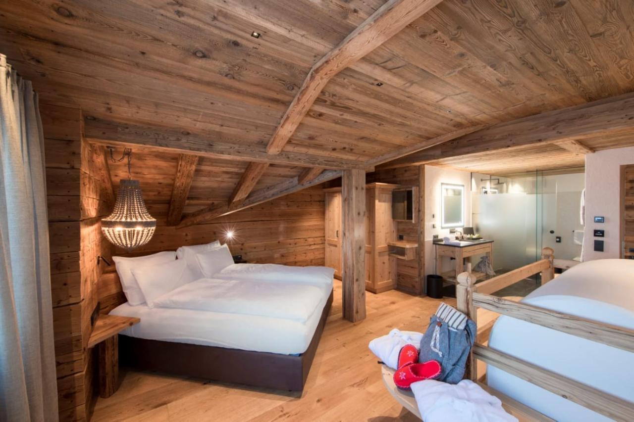 Camera Deluxe