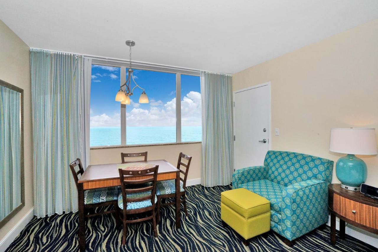Standard Room, 1 King Bed, Intracoastal/Inside View