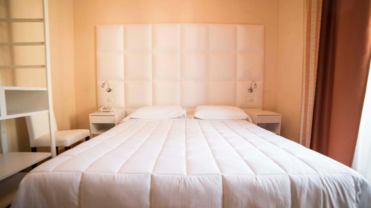 Habitación Doble Pequeña