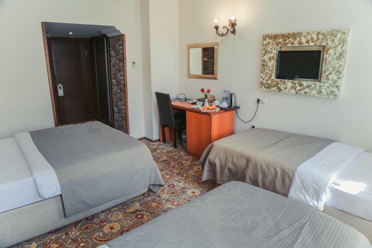 Dreibettzimmer