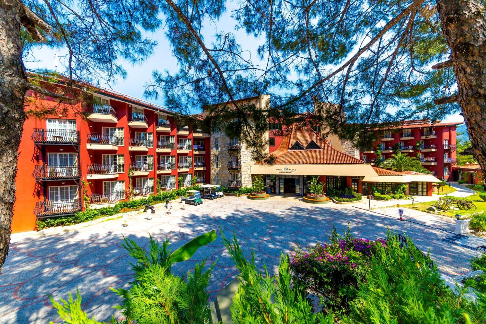 Hotel Standard Double or Twin Room Land View