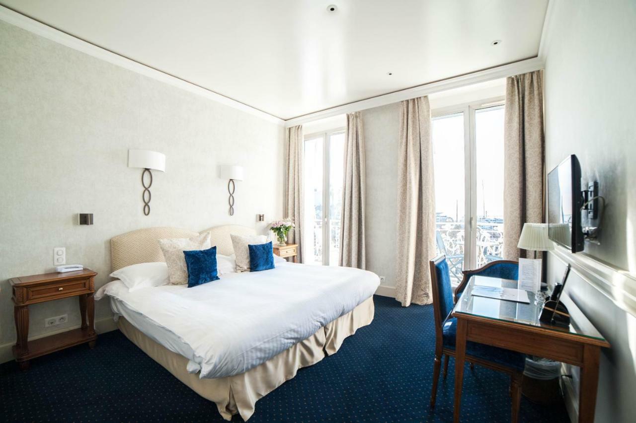 Superior Double or Twin Room with Sea View,1005521701:JPEG