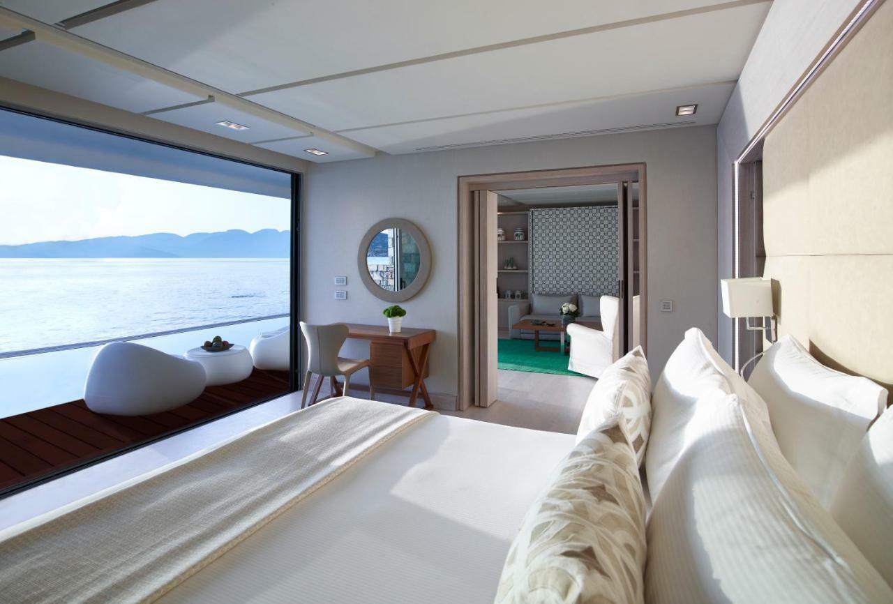 Presidential Bungalow Suite Waterfront Private Pool
