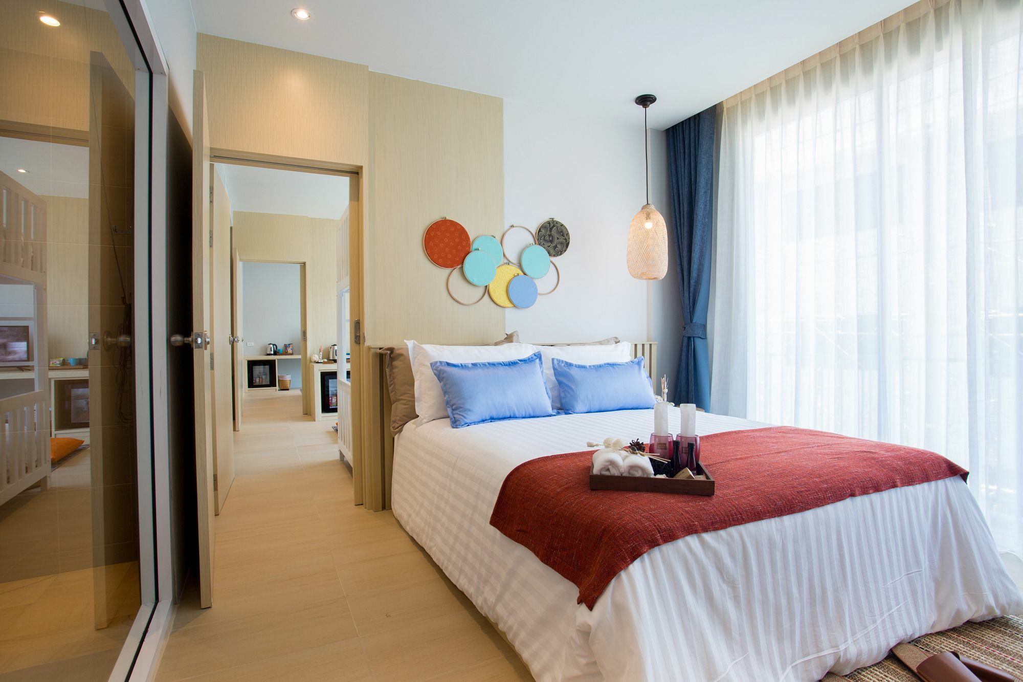 Deluxe Family Room