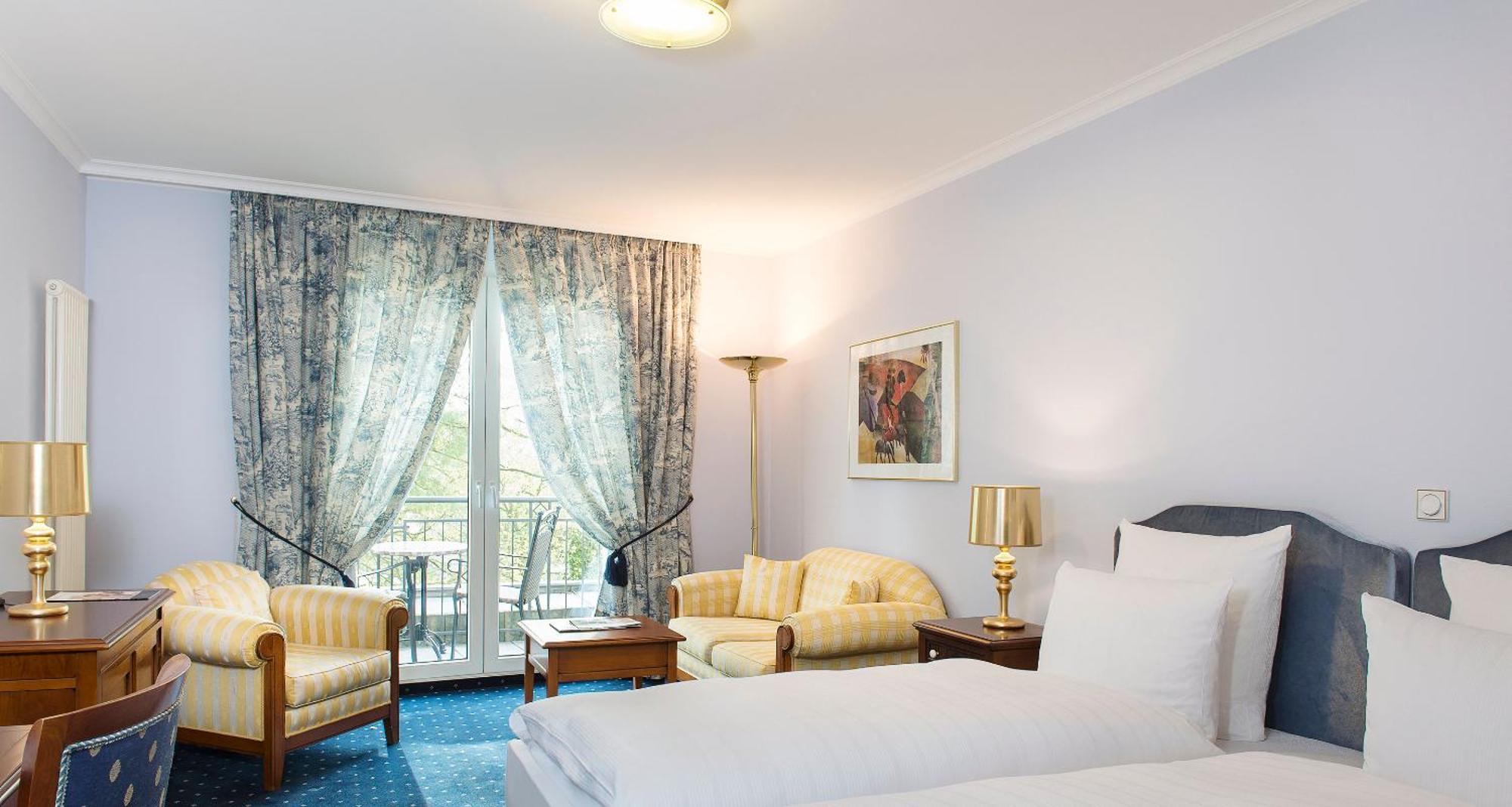 Deluxe Twin Room