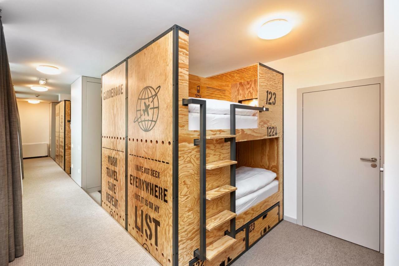 Bed 10-Bed Mixed Dormitory Room