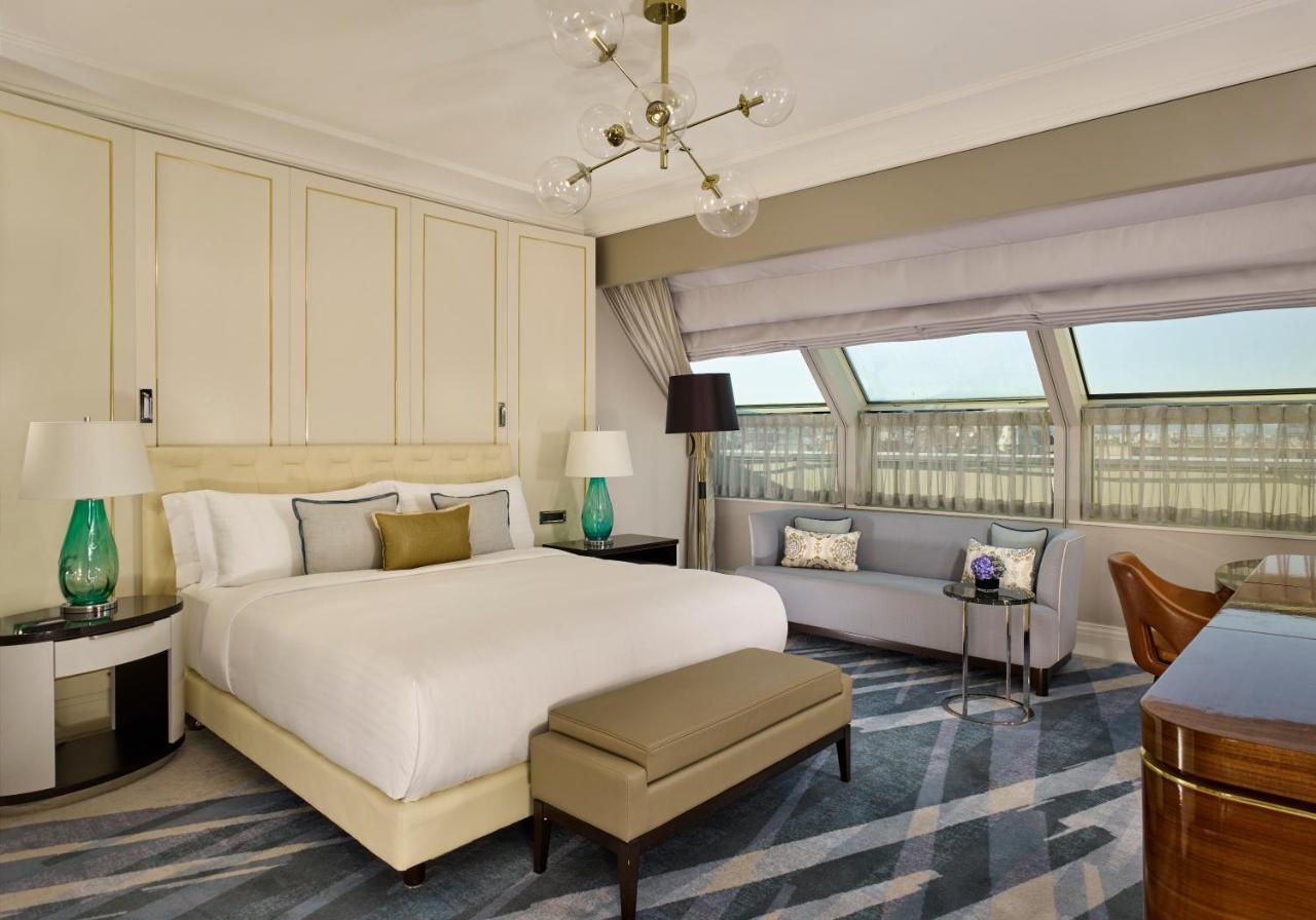 Deluxe Zimmer mit Kingsize-Bett