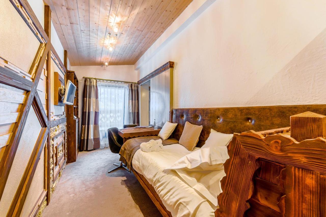 Luxury Triple Room