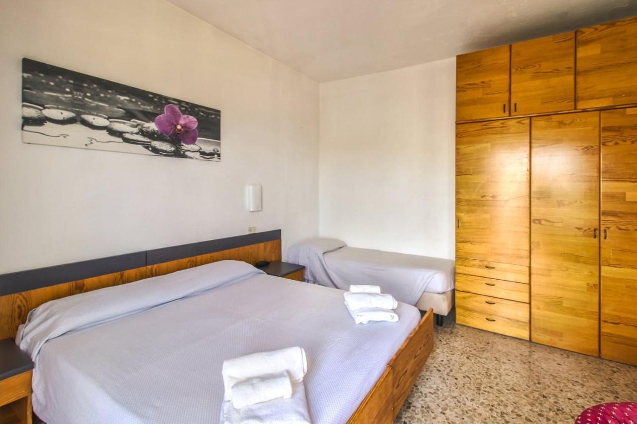 Dreibettzimmer