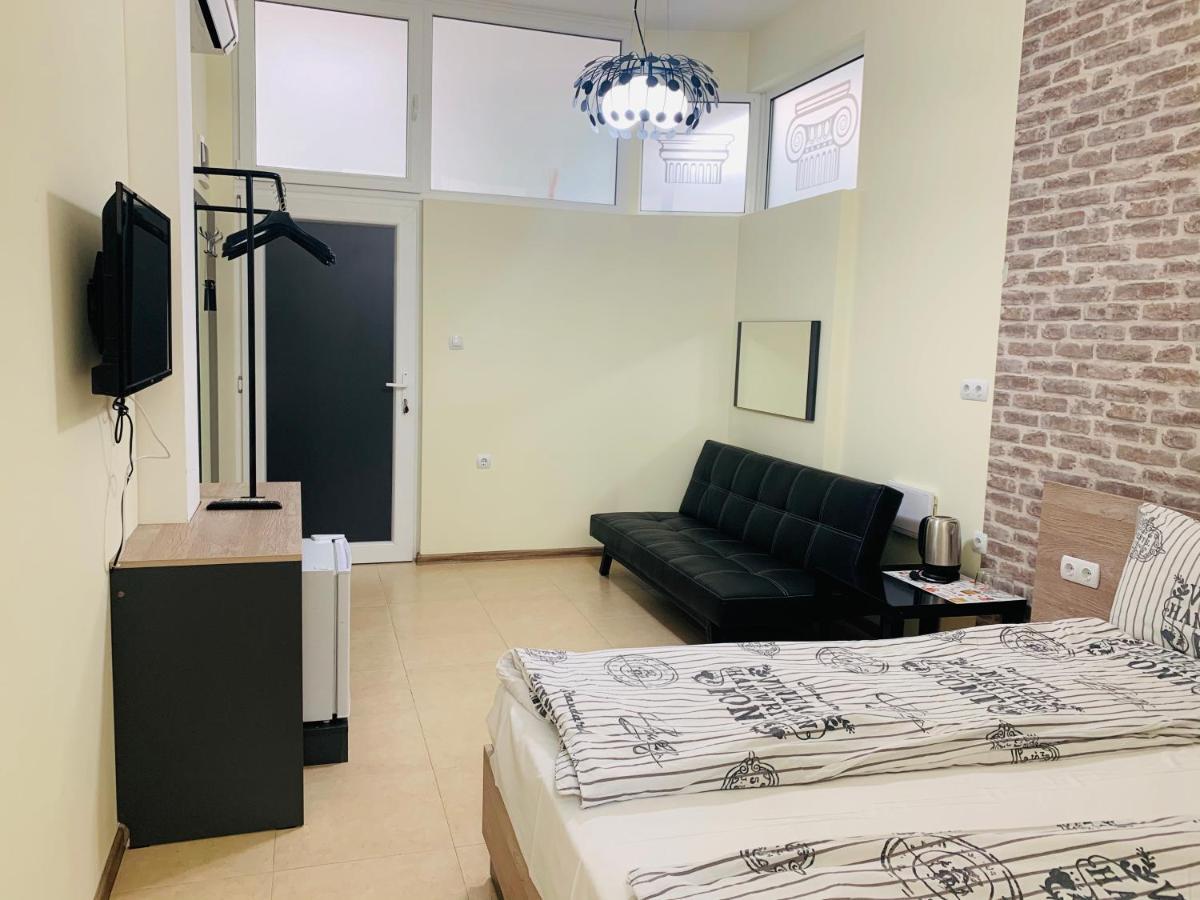 Chambre Double Économique sans Balcon (Rez-de-Chaussée)