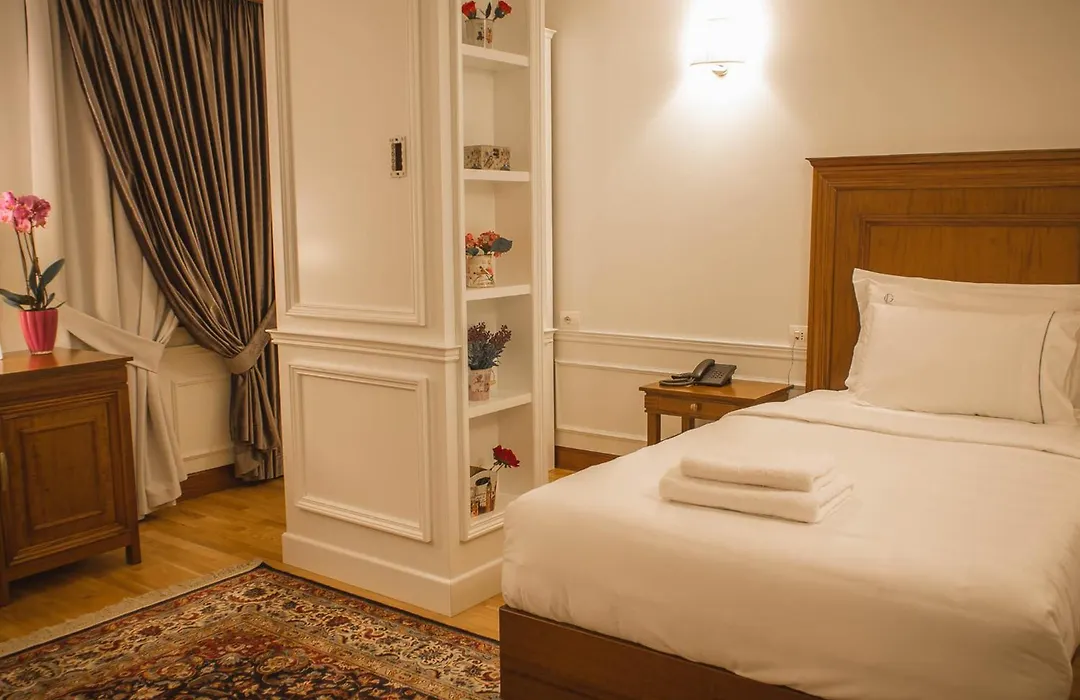 Hotel Opera-1