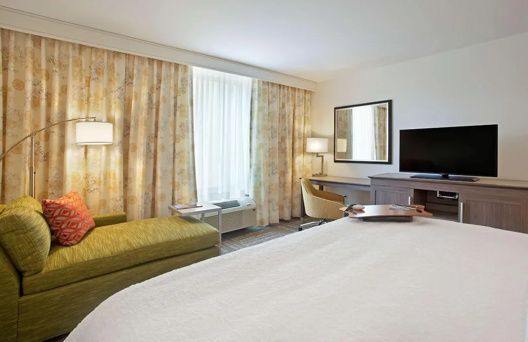 Hampton Inn & Suites - Minneapolis/Downtown-1
