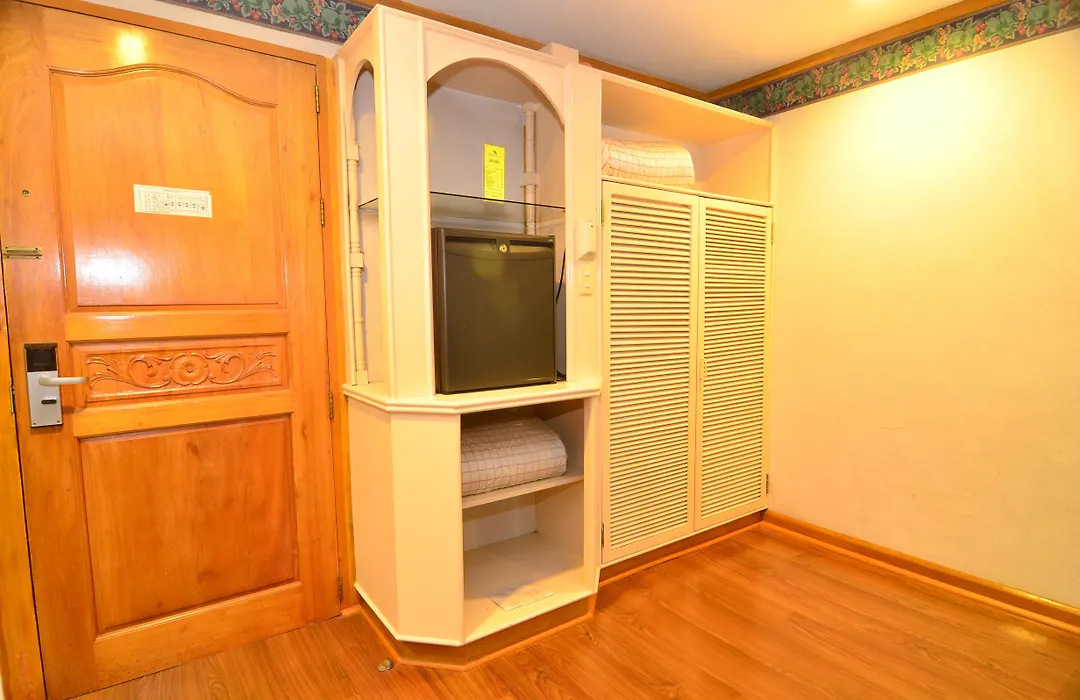 Holiday Plaza Hotel Cebu-1