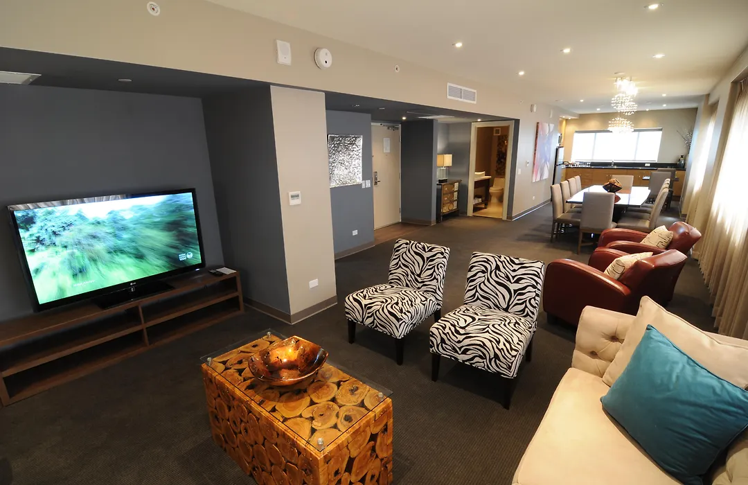 Vive Hotel Waikiki-1