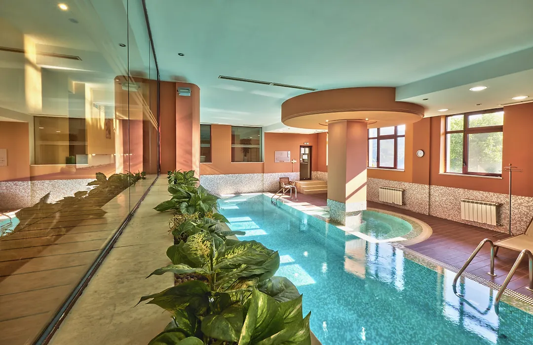 Yantra Grand Hotel-1