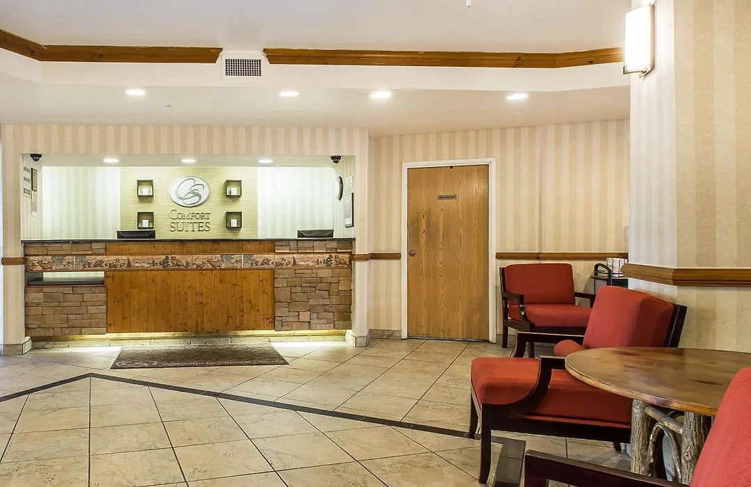 Comfort Suites Summit County-1
