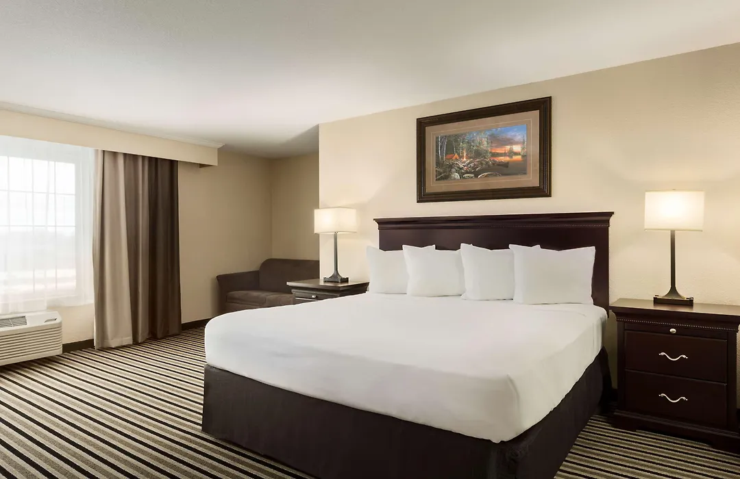Country Inn & Suites By Radisson, Little Falls, Mn-1