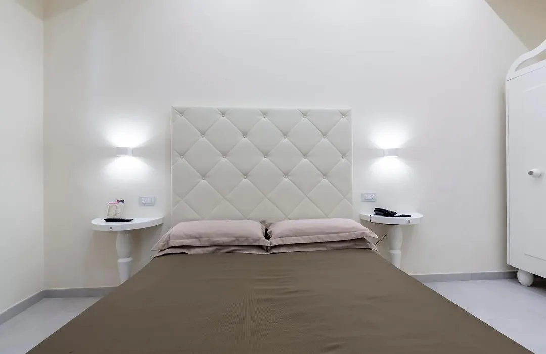 Hotel Columbia Wellness & Spa-1
