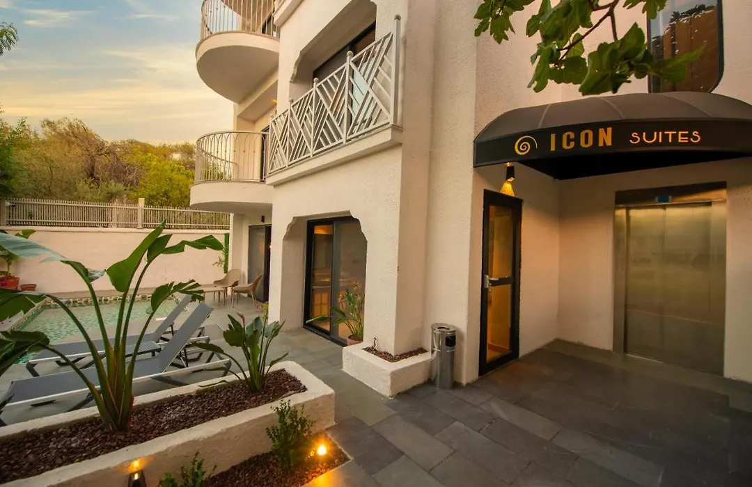 Icon Beach Suites Hotel Sovalye Island-1